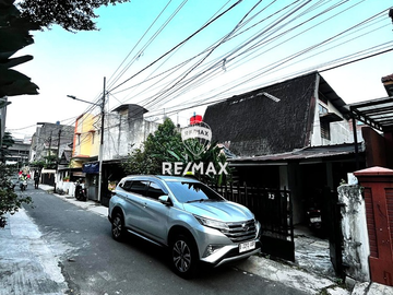 DIJUAL RUMAH TUA DI DAERAH KEBAYORAN BARU JAKSEL