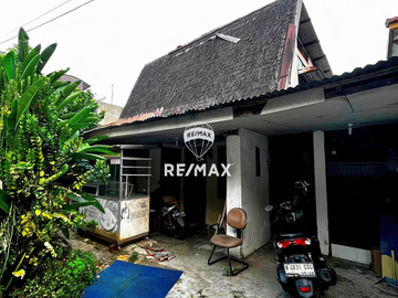 DIJUAL RUMAH TUA DI DAERAH KEBAYORAN BARU JAKSEL
