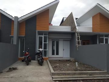Rumah strategis di Panghegar Dekat Cisaranten dan Ujung Berung