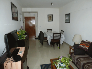 Departamento en Venta en Caballito 3 ambientes 65 m2 + balcón y cochera, al frente - Espinosa 1100