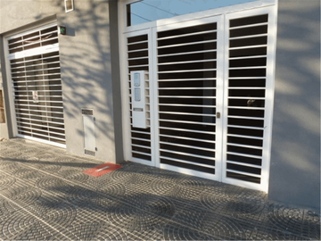 Departamento en Venta en Caballito 3 ambientes 65 m2 + balcón y cochera, al frente - Espinosa 1100