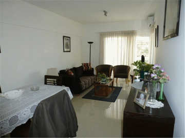Departamento en Venta en Caballito 3 ambientes 65 m2 + balcón y cochera, al frente - Espinosa 1100