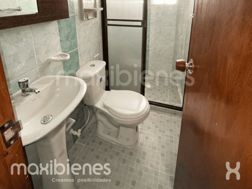 casa en venta en la nubia. Cod V60550