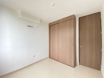 apartamento en arriendo/venta en puerta dorada. Cod V91468