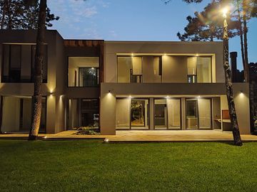 CASA A ESTRENAR DE CALIDAD PREMIUM