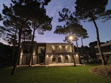 CASA A ESTRENAR DE CALIDAD PREMIUM