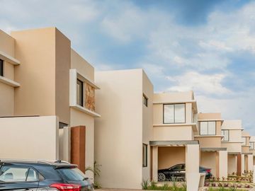 CASA EN VENTA EN PRIVADA RESIDENCIAL ZONA NORTE MERIDA YUCATAN