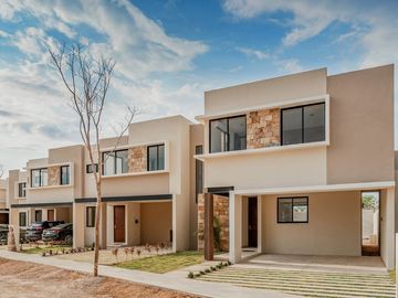 CASA EN VENTA EN PRIVADA RESIDENCIAL ZONA NORTE MERIDA YUCATAN