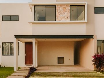 CASA EN VENTA EN PRIVADA RESIDENCIAL ZONA NORTE MERIDA YUCATAN