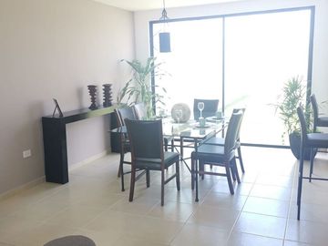 CASA EN VENTA EN PRIVADA RESIDENCIAL ZONA NORTE MERIDA YUCATAN