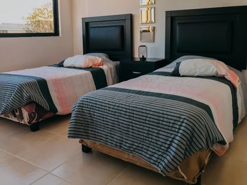CASA EN VENTA EN PRIVADA RESIDENCIAL ZONA NORTE MERIDA YUCATAN