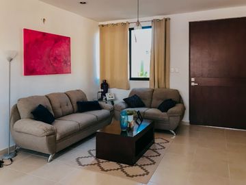 CASA EN VENTA EN PRIVADA RESIDENCIAL ZONA NORTE MERIDA YUCATAN