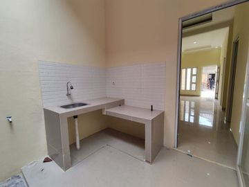Rumah strategis dekat jalan raya,free biaya biaya dan ada bonus