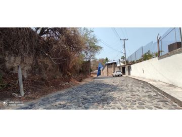 CASA EN VENTA A ORILLA DEL LAGO 