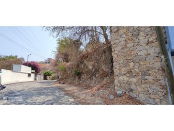 CASA EN VENTA A ORILLA DEL LAGO 