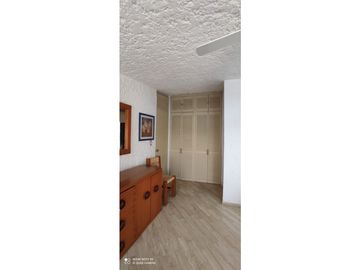 CASA EN VENTA A ORILLA DEL LAGO 