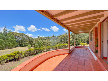 Casa Campestre en Parcela Carmen de Viboral