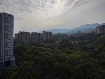 apartamento en venta en loma la esmeralda. Cod V6213