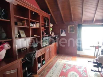 casa en venta en envigado. Cod V71931