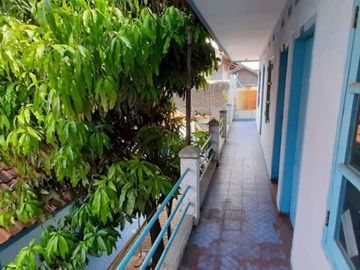 Kosan Lama Strategis Kurang Terawat Binong Batununggal Bandung