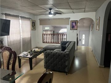 Venta de casa en Altos de Santa María GTA