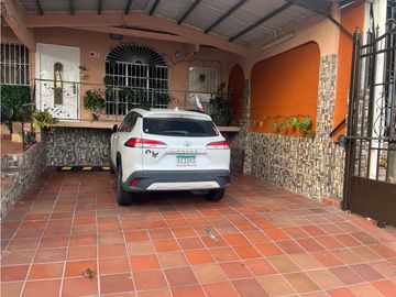 Venta de casa en Altos de Santa María GTA