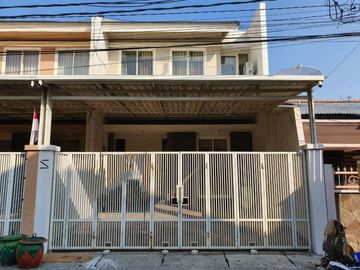 Rumah Lebak Jaya MINIMALIS SIAP HUNI carport 2