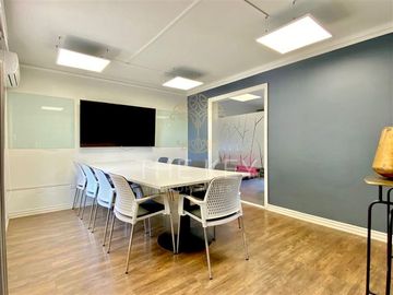 Oficina en Venta en Av. Santa María - Padre Letelier