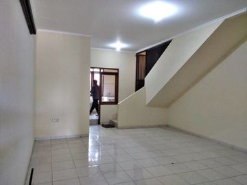 Ruko Strategis di Puri Dago Antapani Dekat Arcamanik