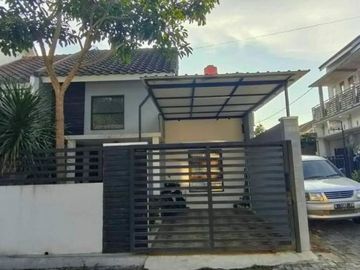Rumah Hook 2 Lantai Luas 84 di Sulfat Pandanwangi Malang