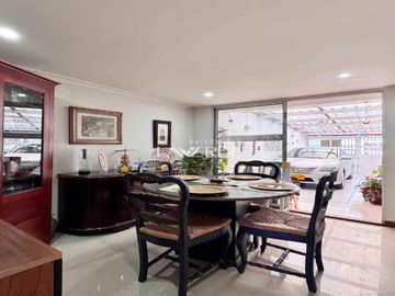 Venta Casa 4 Hab. Villa Del Prado