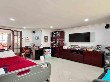 Venta Casa 4 Hab. Villa Del Prado