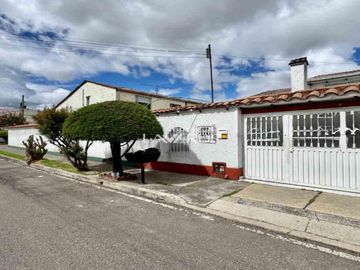 Venta Casa 4 Hab. Villa Del Prado