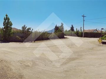 Parcela en venta 5000 mts cercada en condominio en Talagante