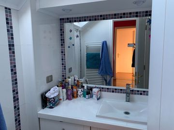 Residencia Exclusiva con Amplio Terreno en Condominio de Temuco Poniente