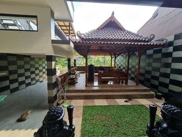 Rumah Mewah Jatisampurna Bekasi 3 Lantai Deket Tol Jatiwarna