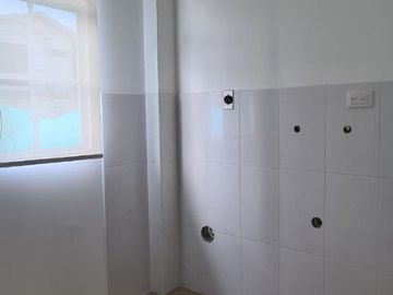 Elegante casa a estrenar en Casalaguna/entrega inmediata/ cerca de Riocentro Dorado