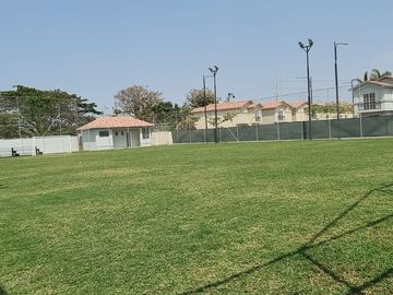Elegante casa a estrenar en Casalaguna/entrega inmediata/ cerca de Riocentro Dorado
