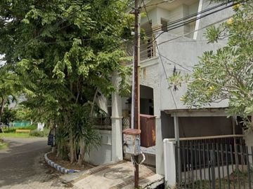 Jual Rumah Pojok 2 Lantai Shm di Tenggilis Utara Kota Surabaya