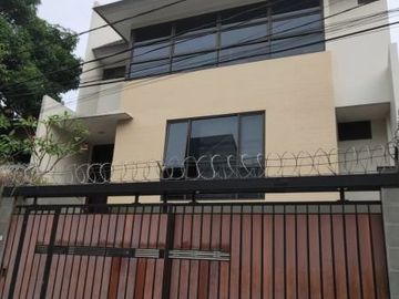 Dijual Rumah Hang Lekir III Jakarta Selatan Lokasi Strategis Bagus Siap Huni