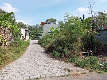 Tanah Pekarangan Dijual Lokasi di Manukan Luasan Kecil