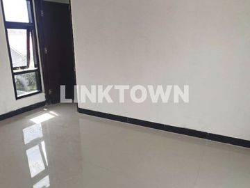 Dijual Rumah 2 Lantai di Mangesti Selangkah ke Pusat Kota Solo