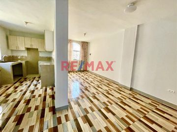 🏠 ¡OPORTUNIDAD ÚNICA EN CHICLAYO! 🌟

¿Estás buscando una casa linda y cómoda para tu familia? ¡No busques más! Tenemos la opción perfecta para ti:
