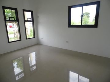 3 bedroom unfurnished house and Lot for sale in Angeles City