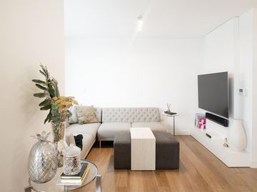 Excelente tres ambientes en complejo Al Río - Venta con renta