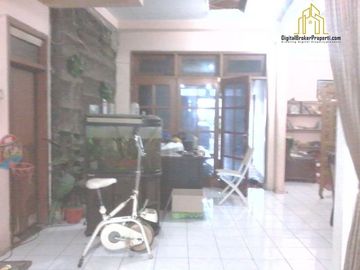 Rumah di mainroad jln Surapati bandung | ARIEFW