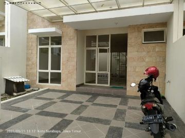 Rumah di Perumahan Griya Galaxy 2 lantai