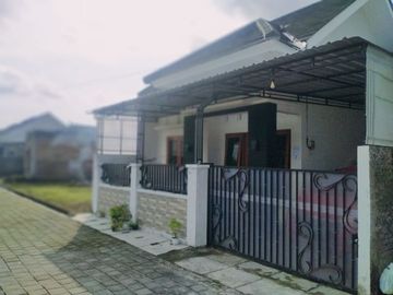 Promo Akhir tahun Rumah Cantik Lokasi Strategis Hanya 400 Jutaan