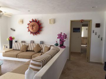 CASA EN RENTA POR DÍA EN BARRA VIEJA SOBRE PLAYA, ACAPULCO EN LO MEJOR DE AC