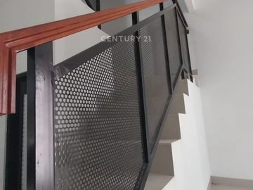Dijual Cepat Rumah 2 Lantai Grand West Residence Bekasi Utara